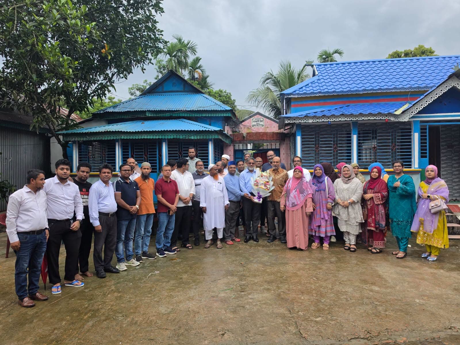 নিকলী হাওরে আনন্দঘন দু’দিন: ইস্টার্ন ইউনিভার্সিটি ওয়ার্কিং কমিটির স্মরণীয় ভ্রমণ