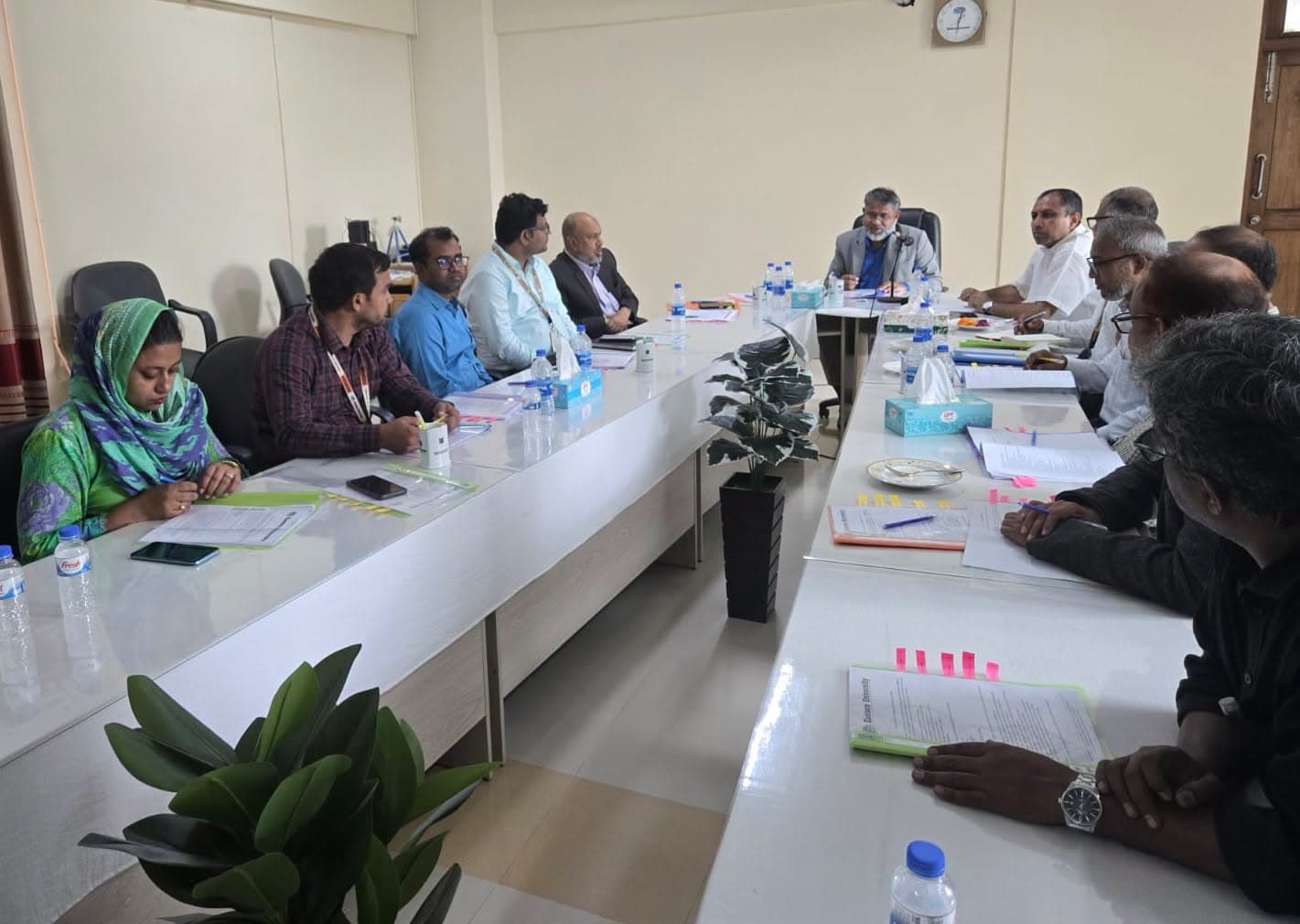 26th Library Committee Meeting of Eastern University Held